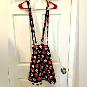 EUC Hot Topic Halloween Michael Myers pumpkin print suspender skirt size…